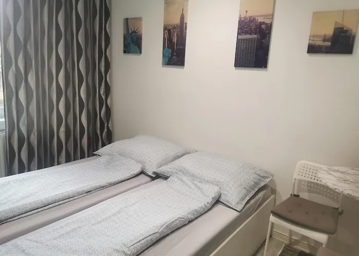 Modry Apartman, Racianska 29,